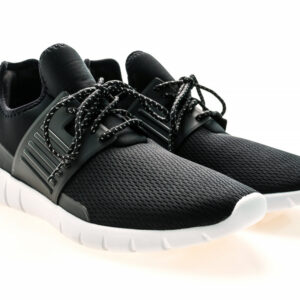 حذاء رياضي كجوال